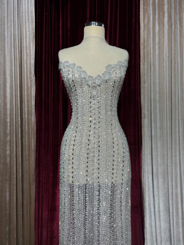 Royal Beauty - Image 2